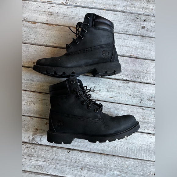 TimberlandWomen’s 6-Inch Waterproof Lace-Up BootsBlackSize 8